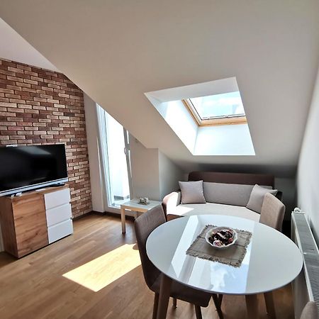 Ferienwohnung Stan Na Dan M Novi Sad Exterior foto
