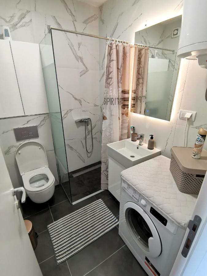 Ferienwohnung Stan Na Dan M Novi Sad Exterior foto