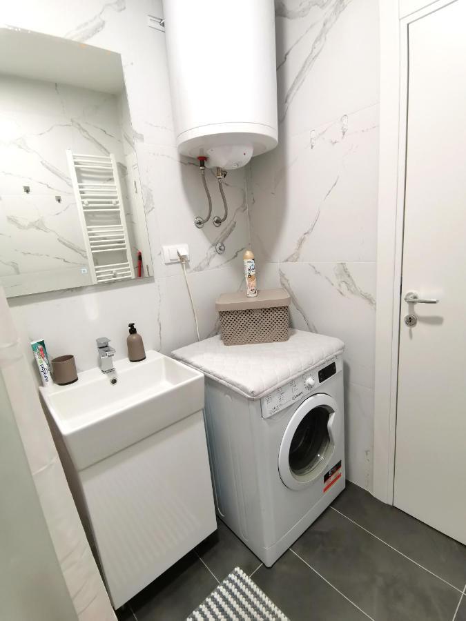 Ferienwohnung Stan Na Dan M Novi Sad Exterior foto