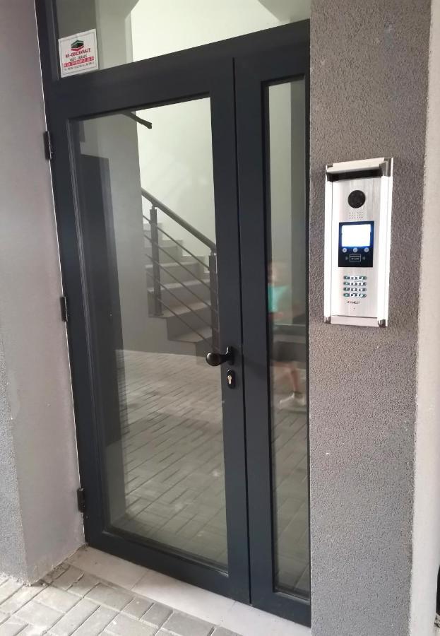 Ferienwohnung Stan Na Dan M Novi Sad Exterior foto