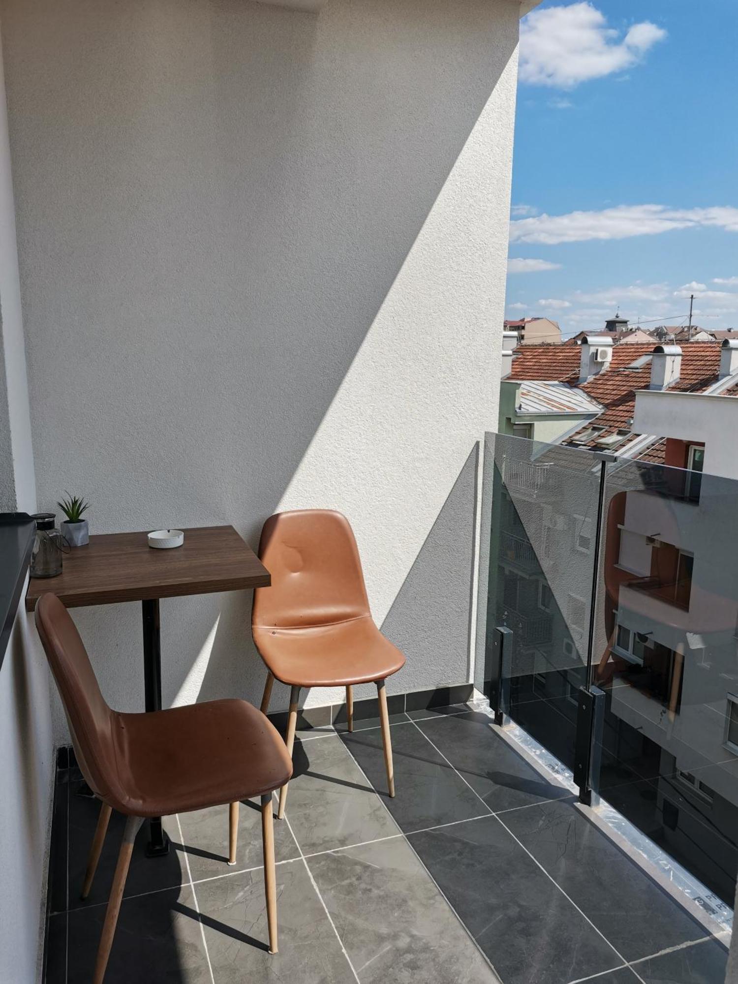 Ferienwohnung Stan Na Dan M Novi Sad Exterior foto